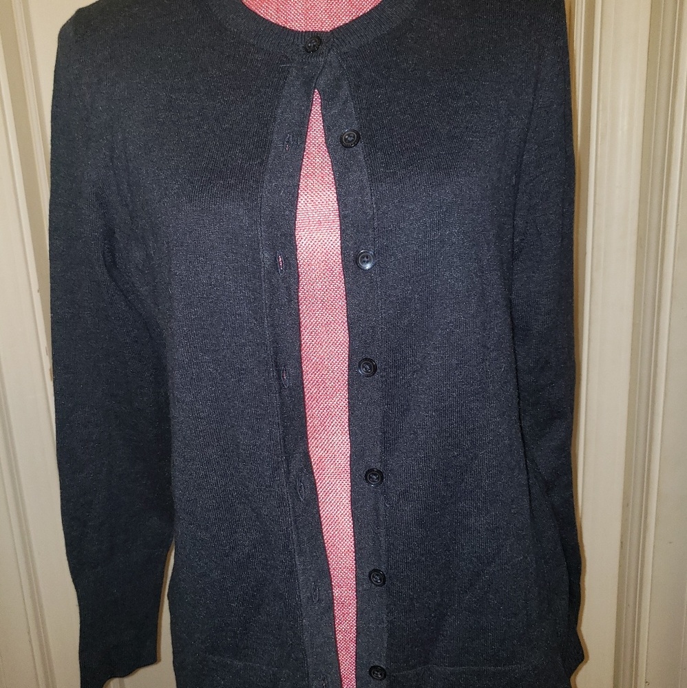 * EDDIE BAUER - Soft Cardigan Sweater *